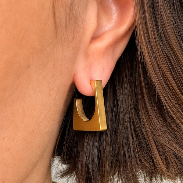 Everyday Geometric Hoops