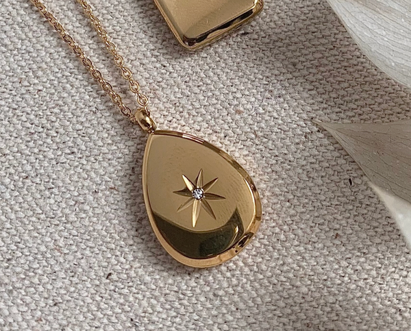 Teardrop Solid Star Embossed Pendant