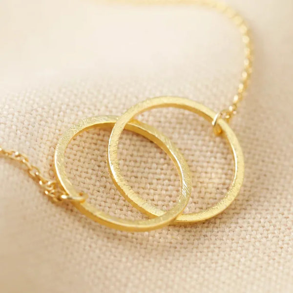 Brushed Interlocking Hoop Necklace in Gold