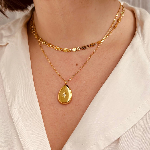 Teardrop Solid Star Embossed Pendant