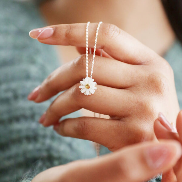 White Enamel Daisy Necklace with Gold Middle