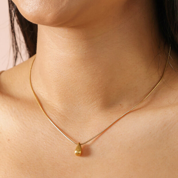 Stainless Steel Teardrop Necklace in Gold