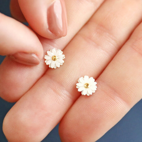 White Enamel Daisy Stud Earrings